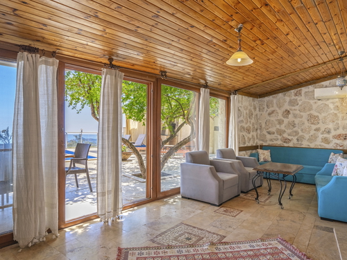 gece  -  Kasım
  | Kalkan Üzümlü'de Çocuk Havuzlu, Deniz Manzaralı 6 Kişilik Villa